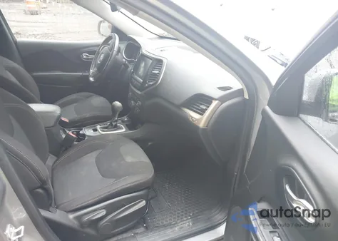 2016 Jeep Cherokee Latitude z USA, uszkodzony, nr VIN 1C4PJMCS9GW188038